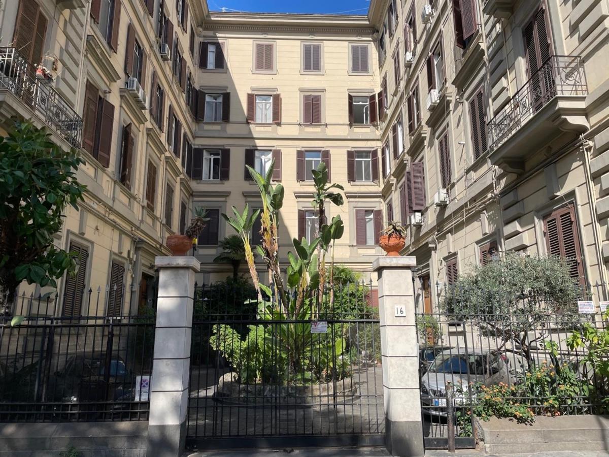 Hotel Gramsci 16 Napoli Esterno foto